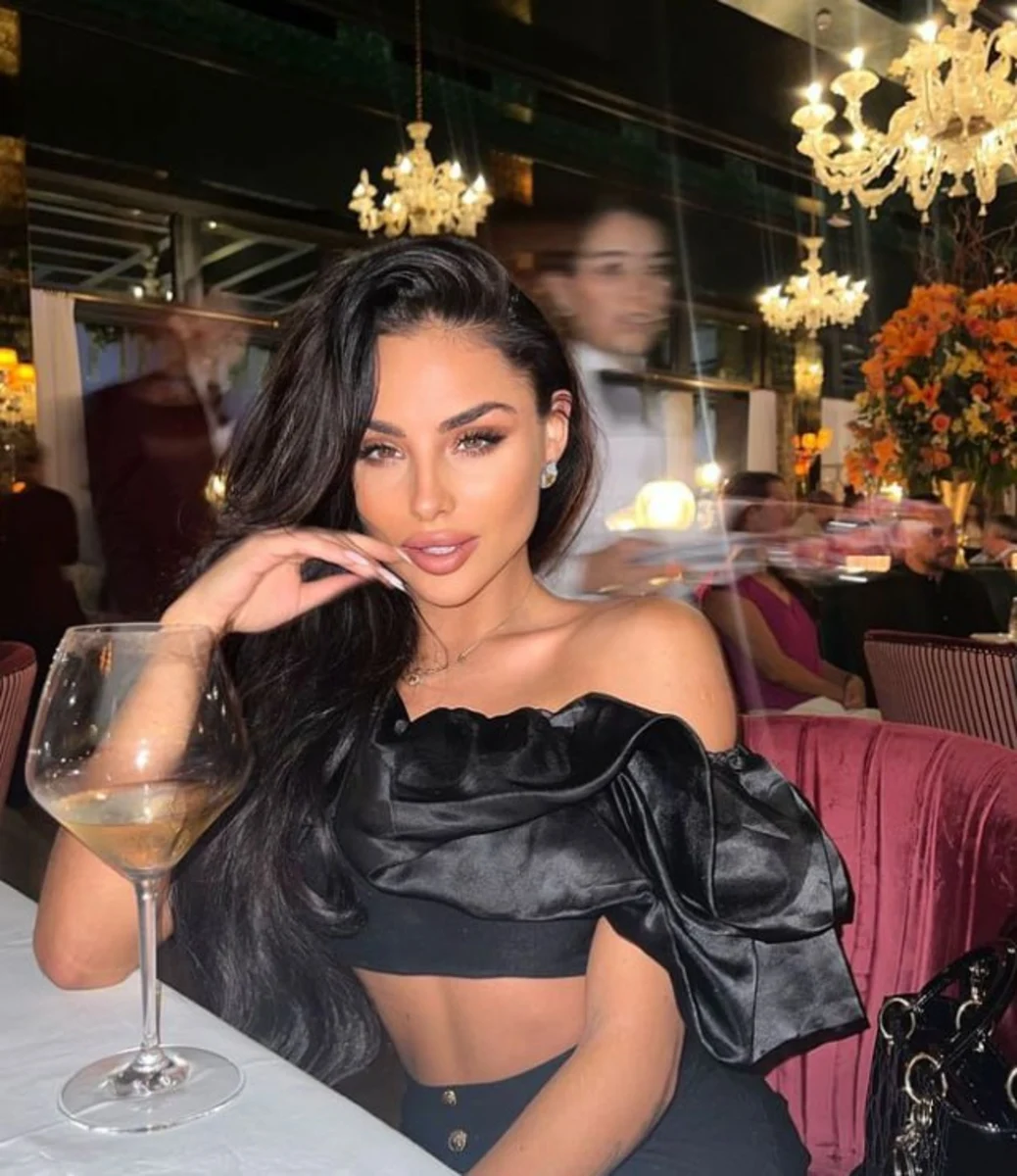 Emily   escort in Istanbul