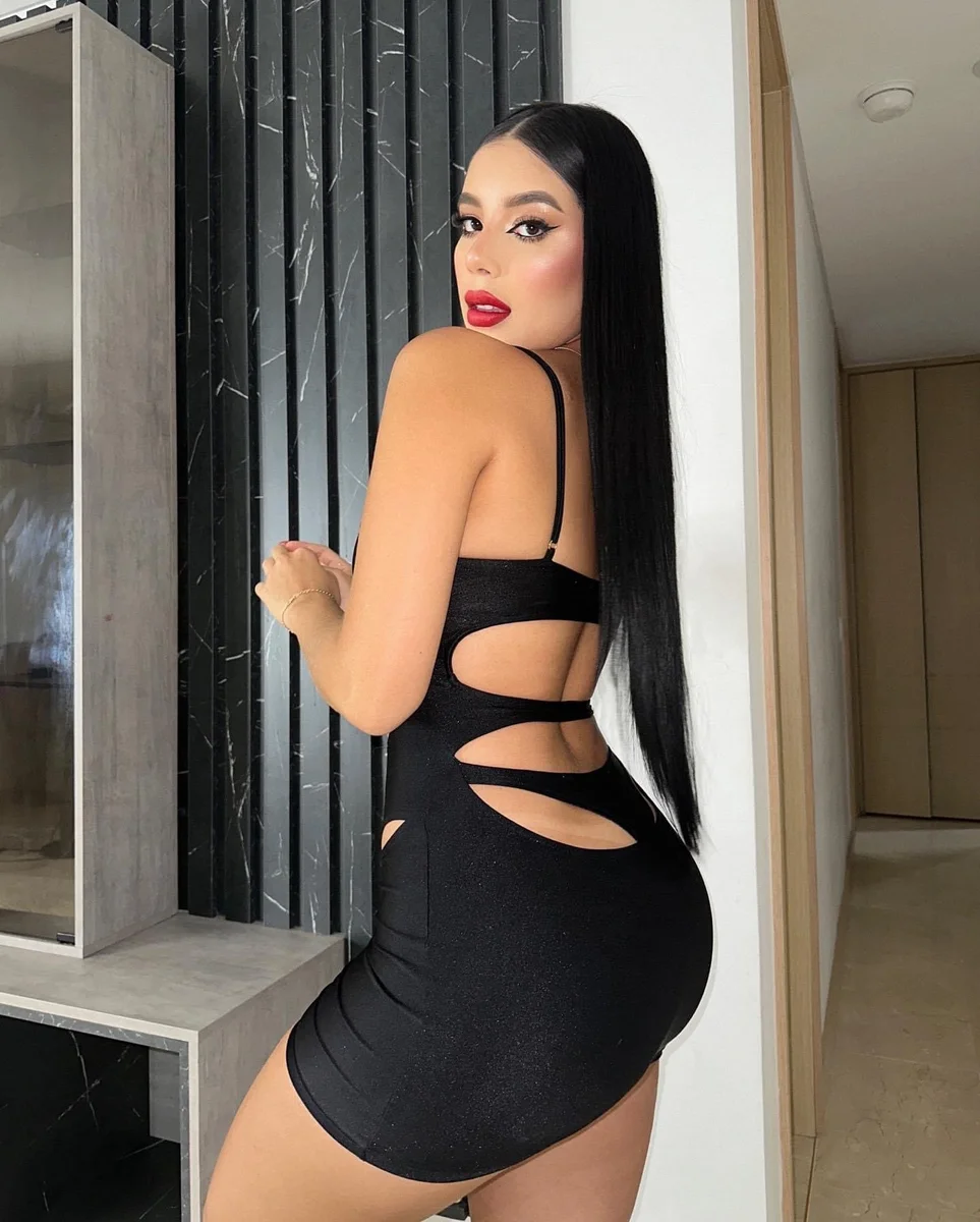 Mariana escort in Istanbul