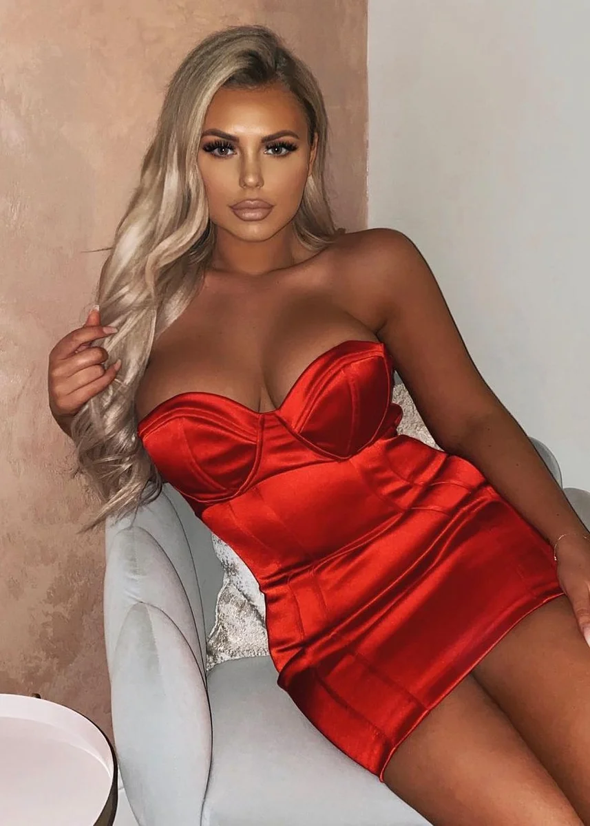 Paulina escort in Istanbul