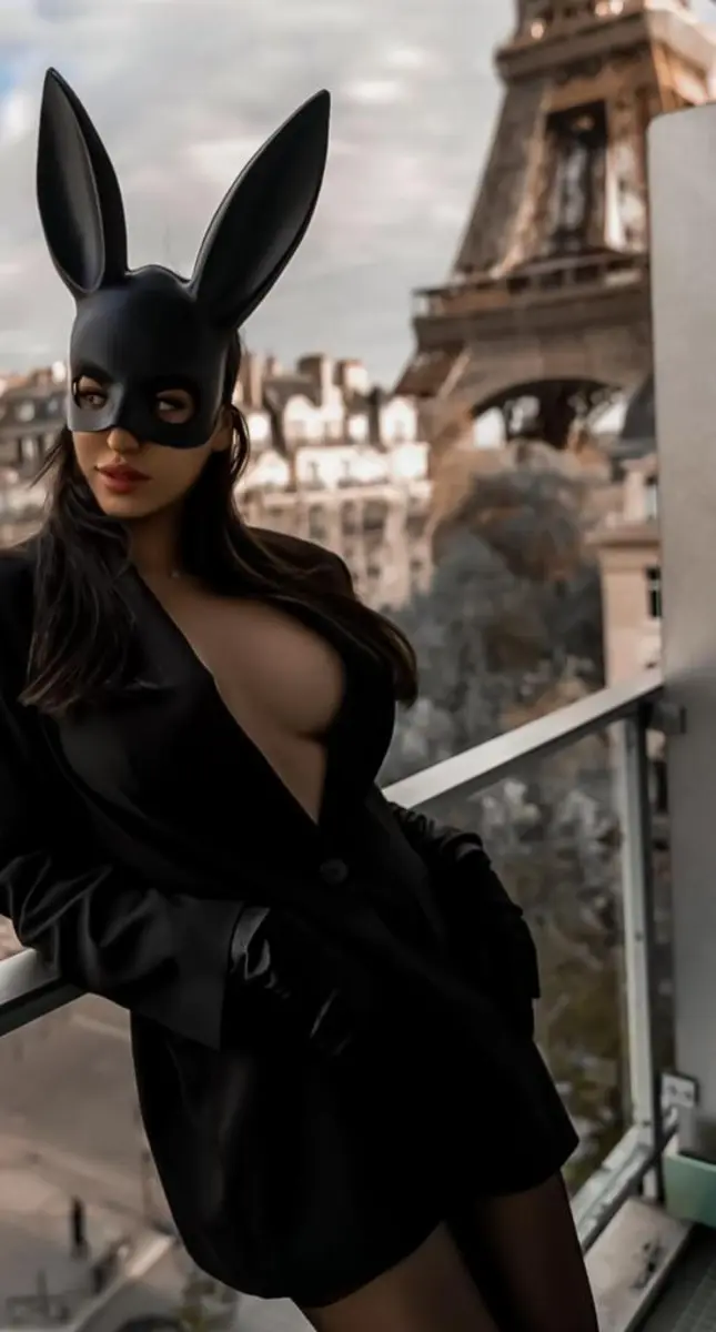 Sarah escort in Istanbul