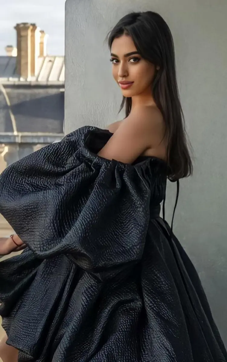 Sarah escort in Istanbul