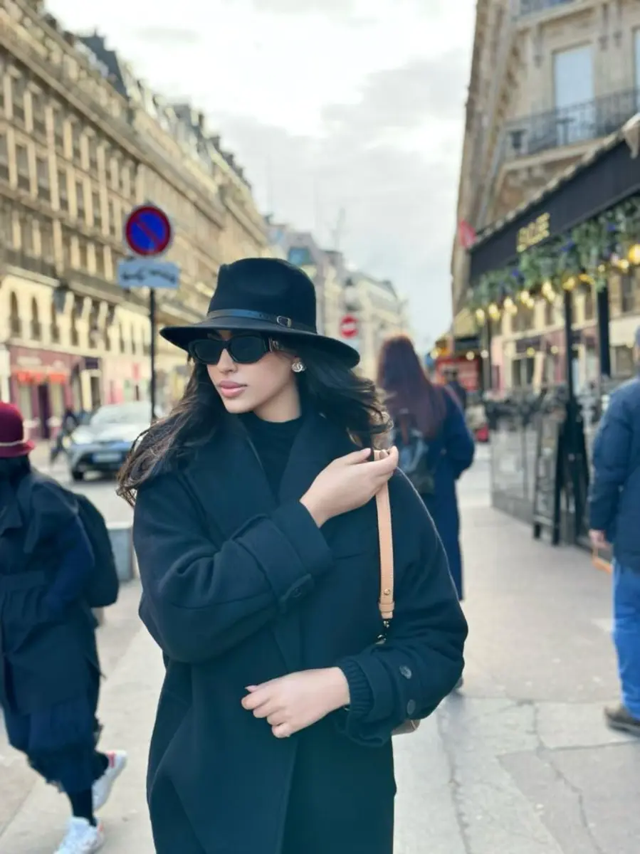 Sarah escort in Istanbul