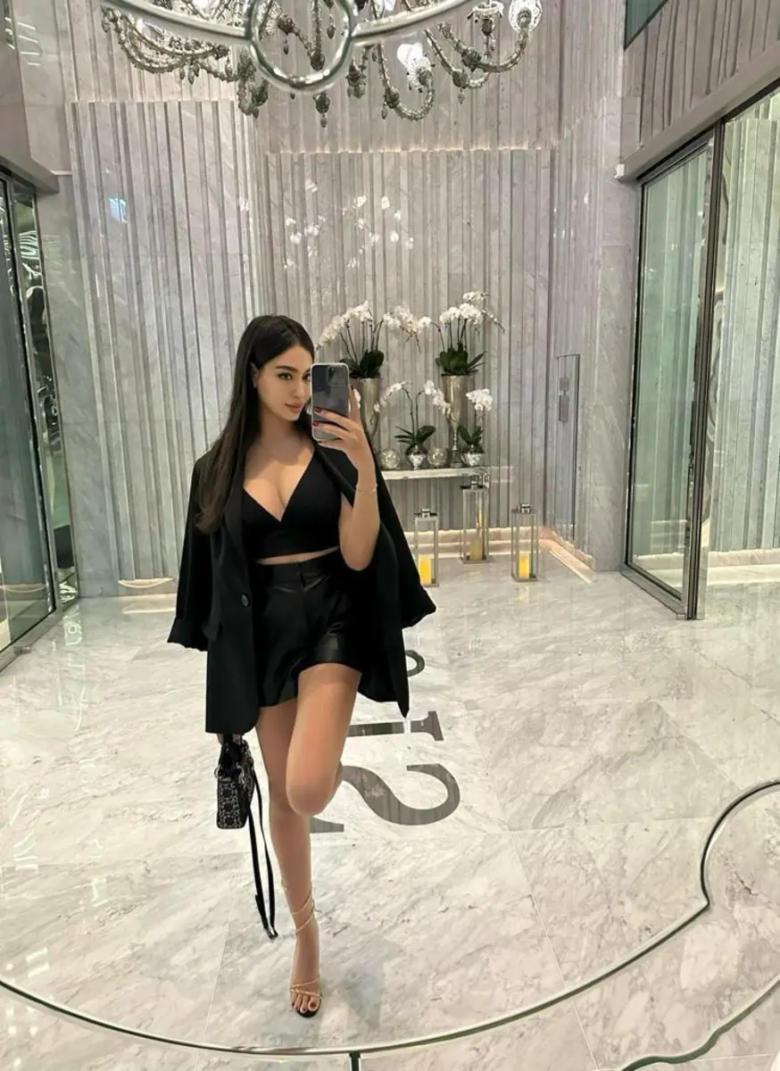 Sarah escort in Istanbul