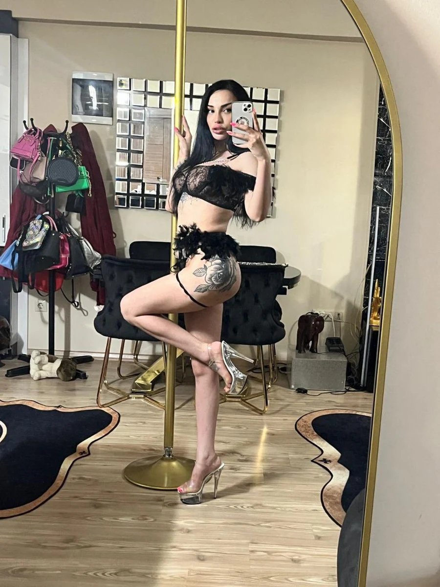 Sude escort in Istanbul