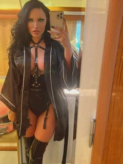 Sude escort in Istanbul