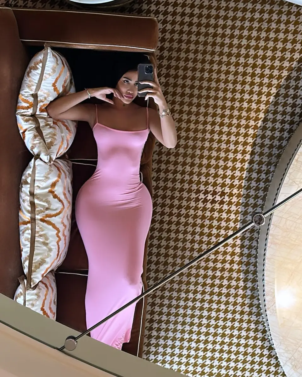 Sunnybabe escort in Istanbul